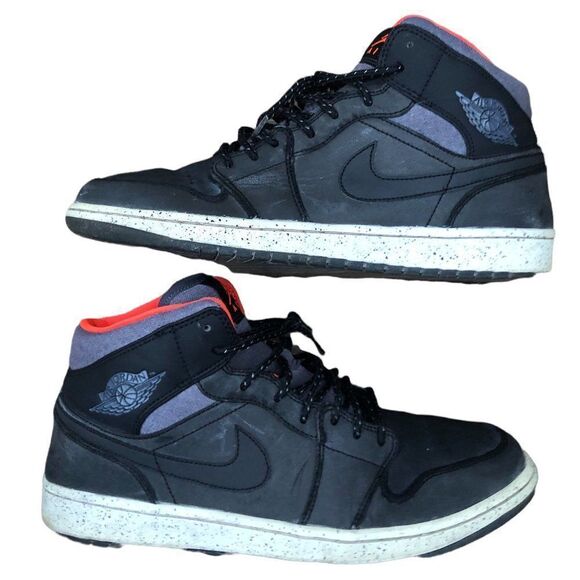 RARE 2015 Nike Air Jordan 1 Mid Holiday Size 12 - Picture 1 of 16